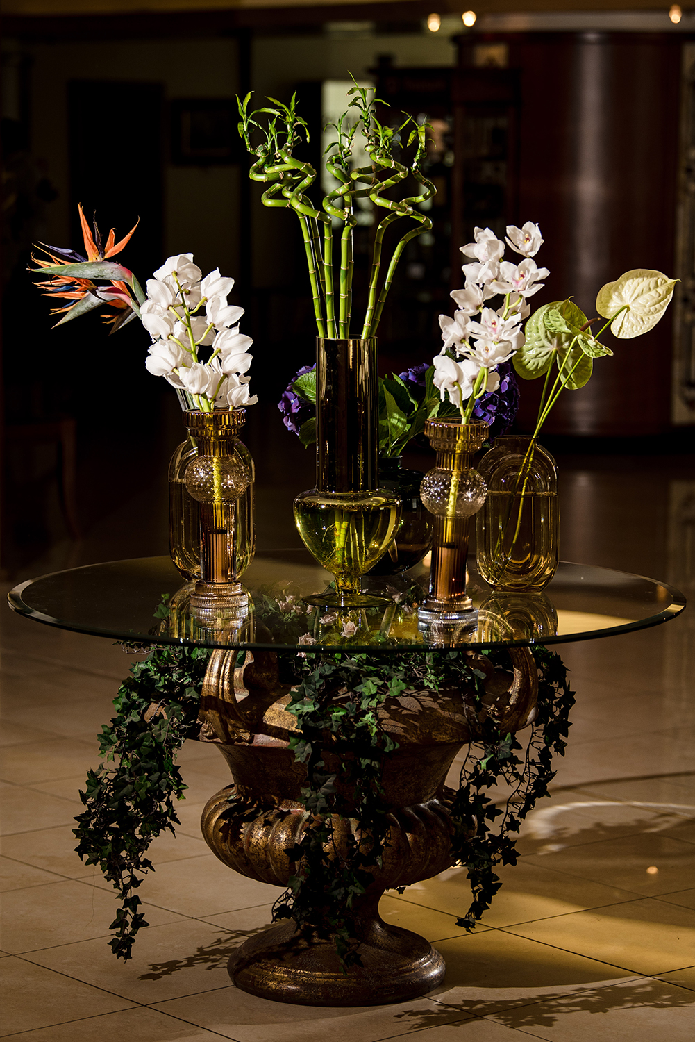 Подредени във ваза свежи цветя - хотел Санкт Петербург